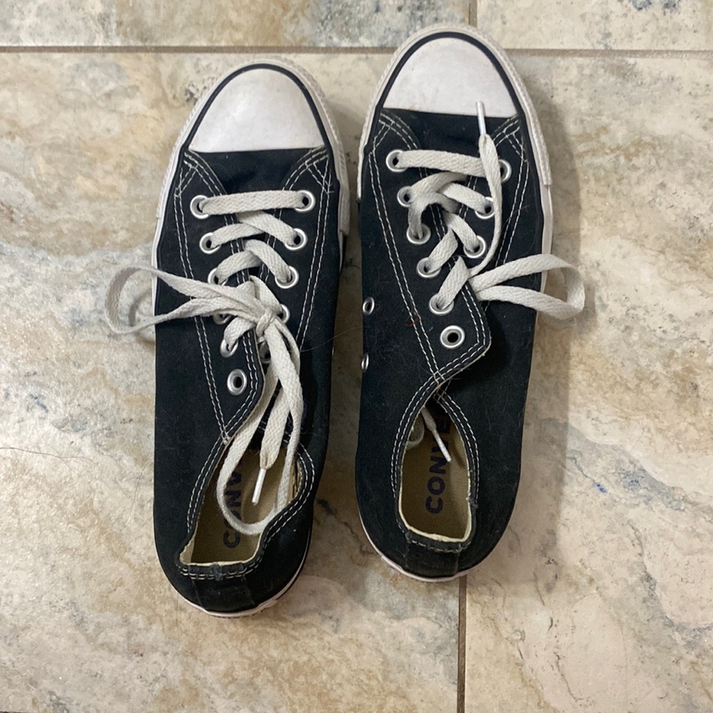 black low top converse- mens 5, womens 7